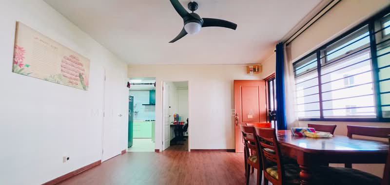 709 Pasir Ris Drive 10, 709 Pasir Ris Drive 10, 3 Bedrooms, 1,119 sqft, HDB Flat For Sale, by Mirza Subari, 500125300 - Living Room - PropertyGuru.com.sg