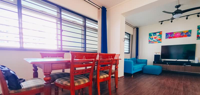 709 Pasir Ris Drive 10, 709 Pasir Ris Drive 10, 3 Bedrooms, 1,119 sqft, HDB Flat For Sale, by Mirza Subari, 500125300 - Living Room - PropertyGuru.com.sg