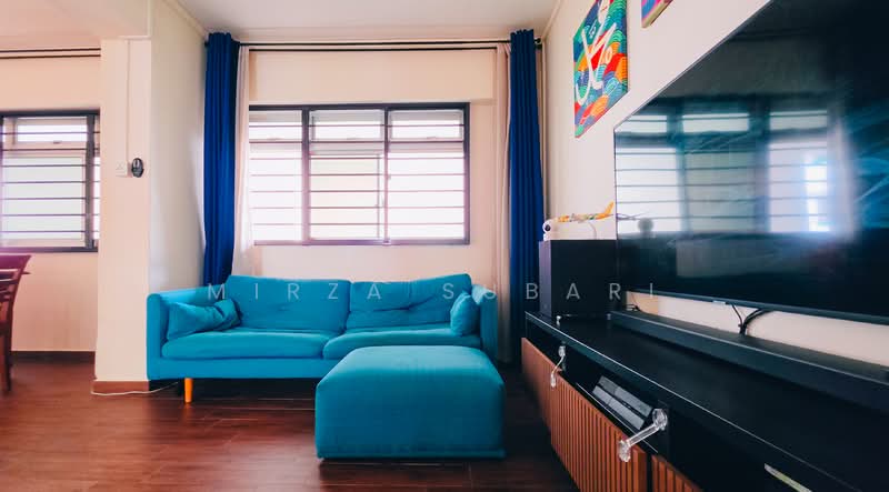 709 Pasir Ris Drive 10, 709 Pasir Ris Drive 10, 3 Bedrooms, 1,119 sqft, HDB Flat For Sale, by Mirza Subari, 500125300 - Living Room - PropertyGuru.com.sg