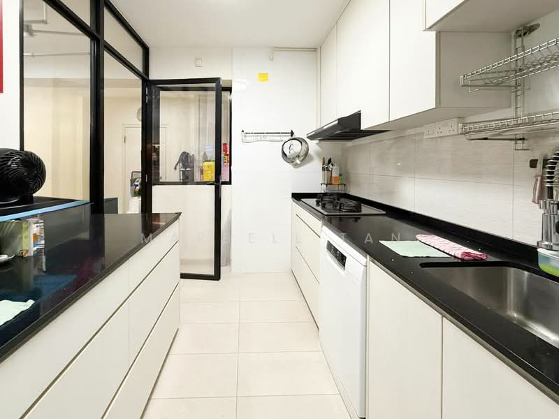 621A Tampines Street 61, 621A Tampines Street 61, 3 Bedrooms, 1,001 sqft, HDB Flat For Sale, by Marbell Tan, 500125308 - Kitchen - PropertyGuru.com.sg