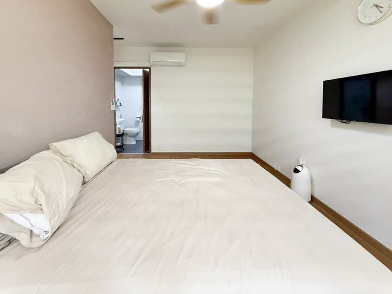 621A Tampines Street 61, 621A Tampines Street 61, 3 Bedrooms, 1,001 sqft, HDB Flat For Sale, by Marbell Tan, 500125308 - Bedroom - PropertyGuru.com.sg