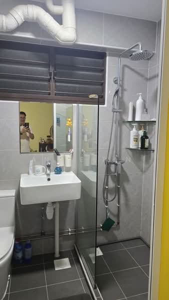 117 Simei Street 1, 117 Simei Street 1, 3 Bedrooms, 1,305 sqft, HDB Flat For Sale, by Annie Tan, 500125330 - Bathroom - PropertyGuru.com.sg