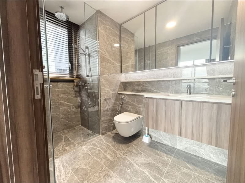 Lentor Modern, Lentor Central, 3 Bedrooms, 990 sqft, Condominium For Sale, by Nicholas Dayaratna, 500125351 - Bathroom - PropertyGuru.com.sg