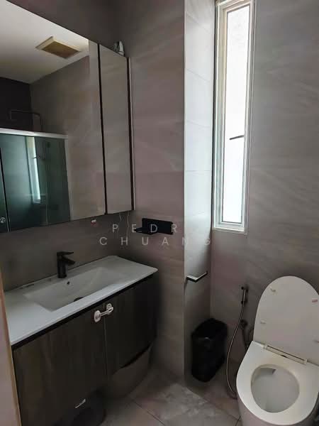 Parry Green, Parry Green, 5 Bedrooms, 3,900 sqft, Terraced House For Sale, by Pedro Chuang, 500125355 - Bathroom - PropertyGuru.com.sg