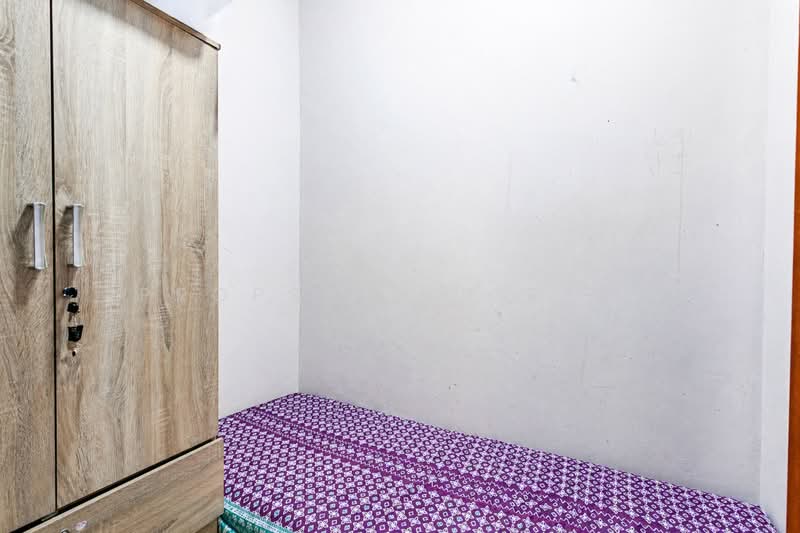 Rivervale Crest, 7 Rivervale Crescent, 3 Bedrooms, 1,206 sqft, Condominium For Sale, by PROPSELLER PTE. LTD., 500125362 - Bedroom - PropertyGuru.com.sg