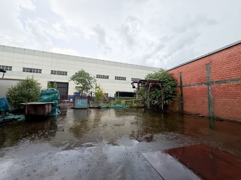 Tuas Ave, , 16,000 sqft, Factory / Workshop (B2) For Sale, by Crystal Oh, 500125363 - Exterior - CommercialGuru.com.sg