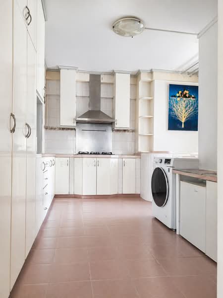 119 Bishan Street 12, 119 Bishan Street 12, 4 Bedrooms, 1,625 sqft, HDB Flat For Sale, by Delvin Ong, 500125368 - Kitchen - PropertyGuru.com.sg