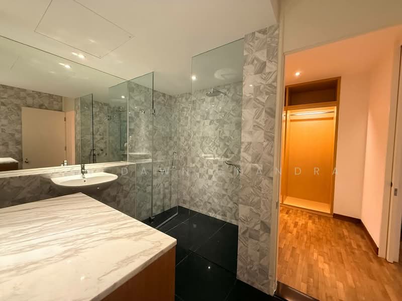 The Colonnade, 82 Grange Road, 3 Bedrooms, 3,617 sqft, Condominium For Rent, by Jay Dawn Chandra, 500125375 - Bathroom - PropertyGuru.com.sg