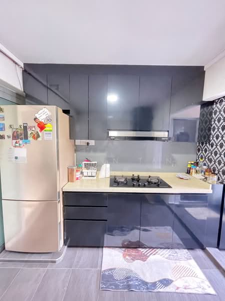 571 Hougang Street 51, 571 Hougang Street 51, 3 Bedrooms, 1,065 sqft, HDB Flat For Sale, by Kelvin Tan 陈克辉, 500125382 - Kitchen - PropertyGuru.com.sg