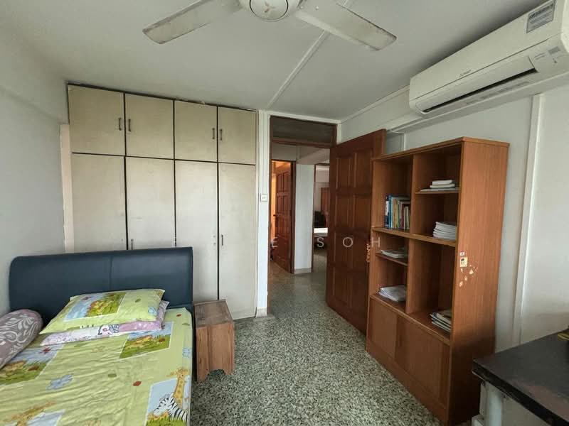 15 Hougang Avenue 3, 15 Hougang Avenue 3, 3 Bedrooms, 882 sqft, HDB Flat For Sale, by Eddie SOH, 500125384 - Bedroom - PropertyGuru.com.sg