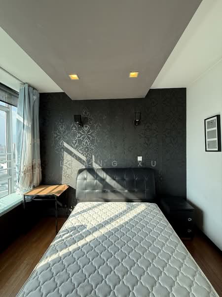 The Lakeshore, 33 Jurong West Street 41, 2 Bedrooms, 861 sqft, Condominium For Rent, by Liang Xu, 500125388 - Master Bedroom - PropertyGuru.com.sg