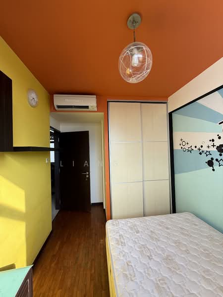 The Lakeshore, 33 Jurong West Street 41, 2 Bedrooms, 861 sqft, Condominium For Rent, by Liang Xu, 500125388 - Bedroom - PropertyGuru.com.sg