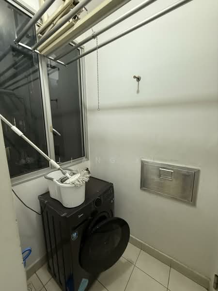 The Lakeshore, 33 Jurong West Street 41, 2 Bedrooms, 861 sqft, Condominium For Rent, by Liang Xu, 500125388 - Interior - PropertyGuru.com.sg