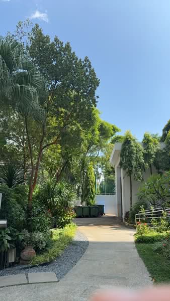 The Lakeshore, 33 Jurong West Street 41, 2 Bedrooms, 861 sqft, Condominium For Rent, by Liang Xu, 500125388 - Exterior - PropertyGuru.com.sg