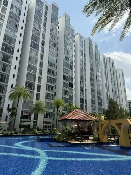The Lakeshore, 33 Jurong West Street 41, 2 Bedrooms, 861 sqft, Condominium For Rent, by Liang Xu, 500125388 - Exterior - PropertyGuru.com.sg