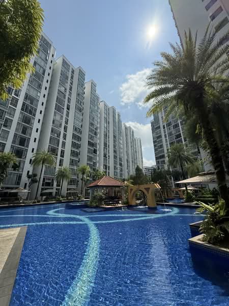 The Lakeshore, 33 Jurong West Street 41, 2 Bedrooms, 861 sqft, Condominium For Rent, by Liang Xu, 500125388 - Exterior - PropertyGuru.com.sg