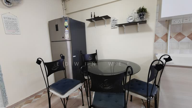 415 Ang Mo Kio Avenue 10, 415 Ang Mo Kio Avenue 10, 3 Bedrooms, 1,100 sqft, HDB Flat For Rent, by Edwin Wee, 500125395 - Kitchen - PropertyGuru.com.sg