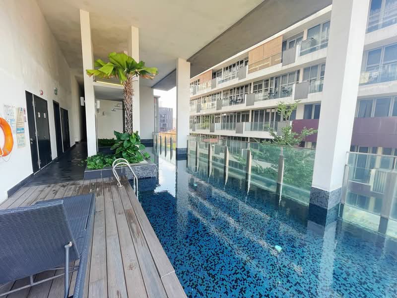 Robertson Edge, 18 Tong Watt Road, 1 Bedroom, 398 sqft, Apartment For Rent, by Isaac Lin, 500125397 - Pool - PropertyGuru.com.sg