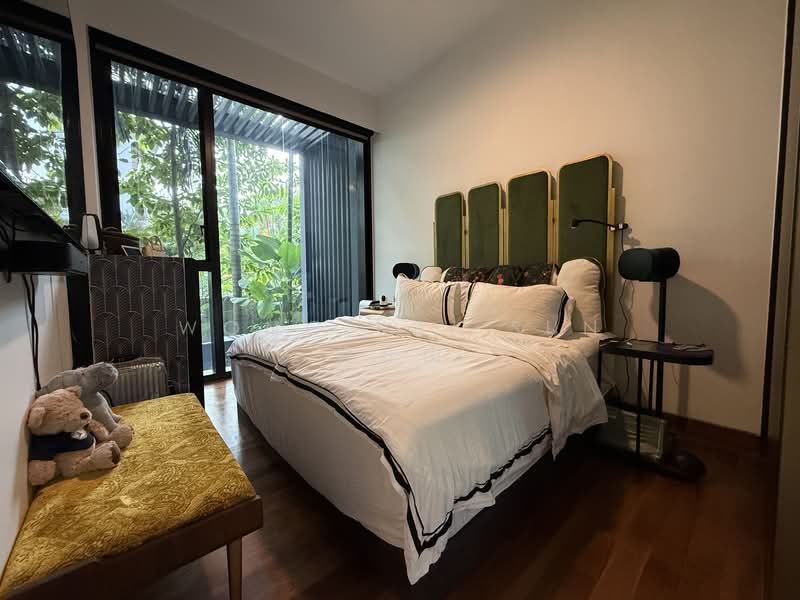 Jervois Prive, 100A Jervois Road, 2 Bedrooms, 710 sqft, Condominium For Sale, by Wong Kai Sun  黄开山, 500125422 - Master Bedroom - PropertyGuru.com.sg