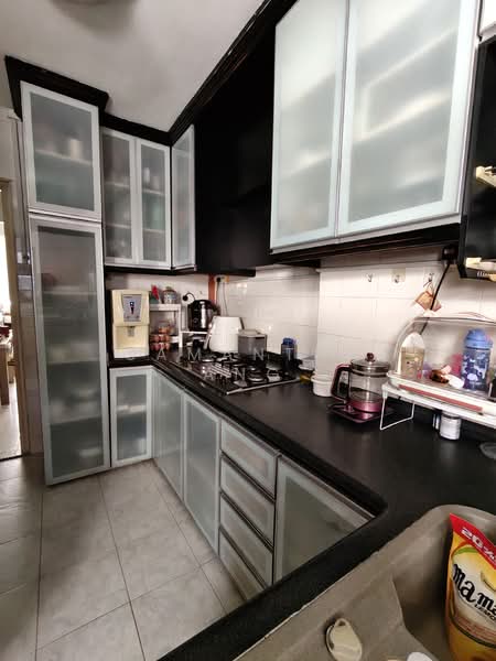 633 Woodlands Ring Road, 633 Woodlands Ring Road, 3 Bedrooms, 1,302 sqft, HDB Flat For Sale, by Samantha Ang, 500125423 - Kitchen - PropertyGuru.com.sg