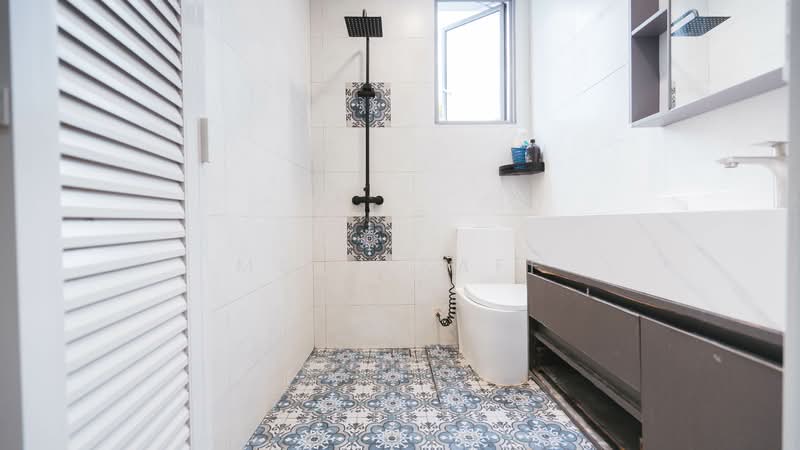 Peakview Estate, , 6 Bedrooms, 3,800 sqft, Semi-Detached House For Sale, by Mo Alkaff, 500125438 - Bathroom - PropertyGuru.com.sg