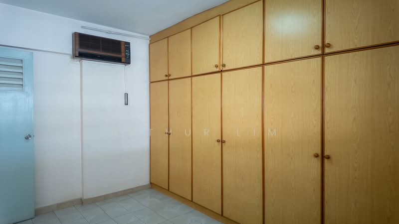 108 Tampines Street 11, 108 Tampines Street 11, 2 Bedrooms, 840 sqft, HDB Flat For Sale, by Arthur Lim, 500125441 - COMMON BEDROOM - PropertyGuru.com.sg