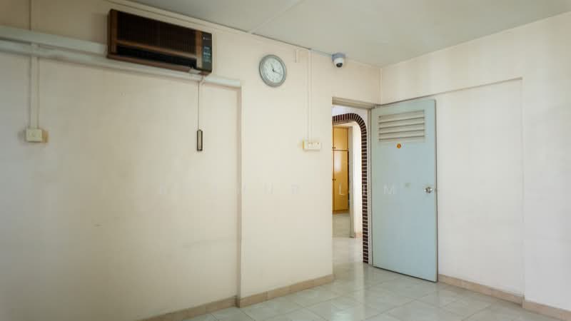 108 Tampines Street 11, 108 Tampines Street 11, 2 Bedrooms, 840 sqft, HDB Flat For Sale, by Arthur Lim, 500125441 - MASTER BEDROOM - PropertyGuru.com.sg