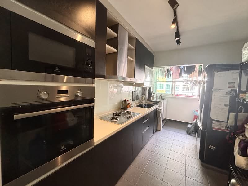 331A Anchorvale Street, 331A Anchorvale Street, 3 Bedrooms, 1,205 sqft, HDB Flat For Sale, by Jill Lange, 500125456 - Kitchen - PropertyGuru.com.sg