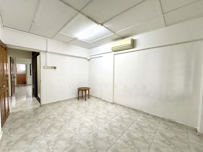 349 Jurong East Avenue 1, 349 Jurong East Avenue 1, 3 Bedrooms, 936 sqft, HDB Flat For Sale, by Noviana Santoso, 500125460 - Interior - PropertyGuru.com.sg