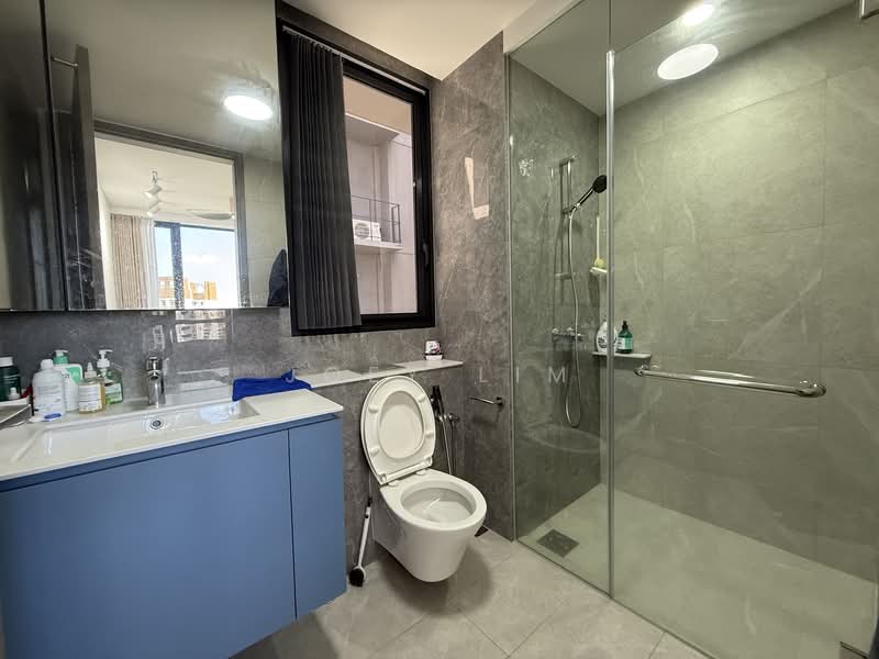 Copen Grand, Tengah Garden Walk, Room Rental, 170 sqft, Executive Condominium For Rent, by Joey Lim, 500125461 - Bathroom - PropertyGuru.com.sg