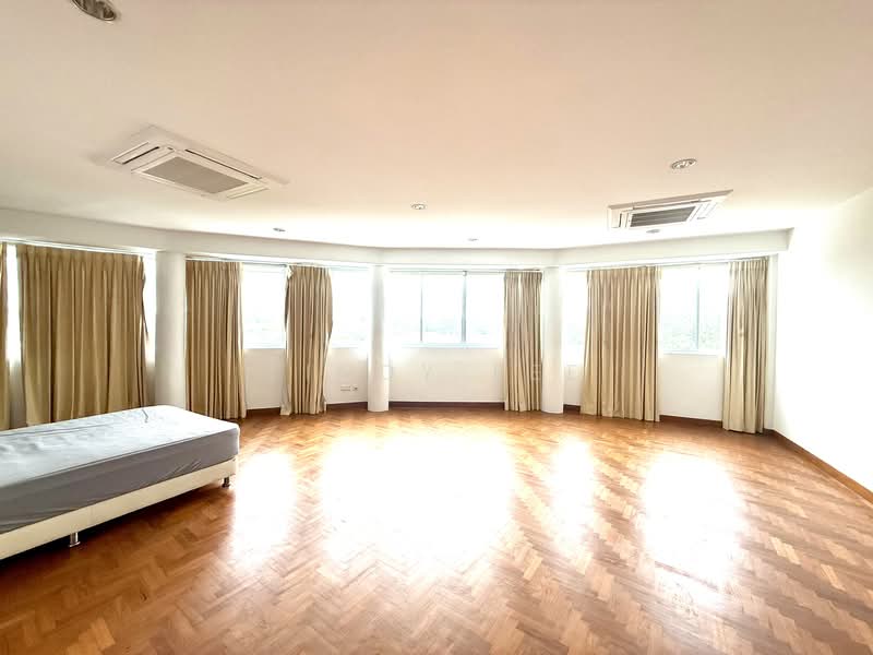 Rare Prime Location Elevated Two Storey with basement Good Class Bungalow for Rental, , 6 Bedrooms, 13,000 sqft, Good Class Bungalow For Rent, by Lindy Lee, 500125466 - PropertyGuru.com.sg