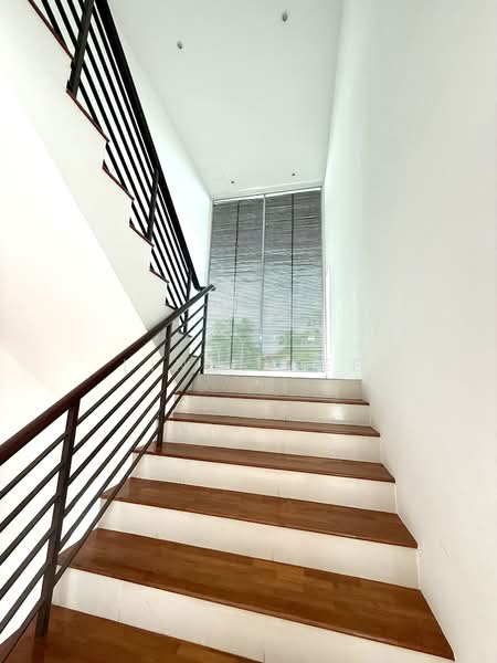 Rare Prime Location Elevated Two Storey with basement Good Class Bungalow for Rental, , 6 Bedrooms, 13,000 sqft, Good Class Bungalow For Rent, by Lindy Lee, 500125466 - PropertyGuru.com.sg