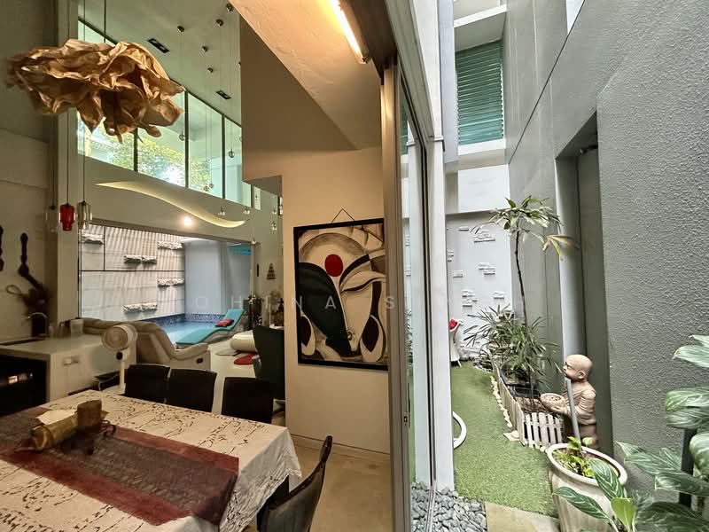 St Patrick's Residences, 60 St. Patrick'S Road, 5 Bedrooms, 3,111 sqft, Apartment For Sale, by Rohina Singh, 500125470 - Dining Room - PropertyGuru.com.sg