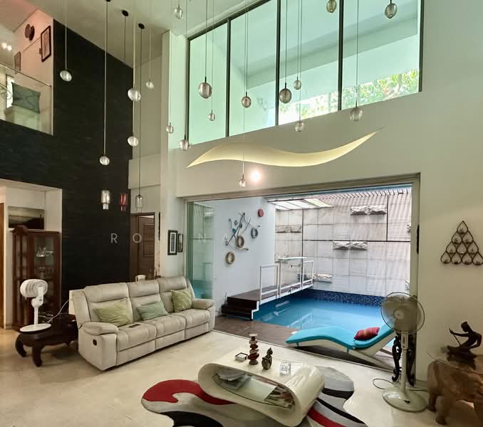 St Patrick's Residences, 60 St. Patrick'S Road, 5 Bedrooms, 3,111 sqft, Apartment For Sale, by Rohina Singh, 500125470 - Living Room - PropertyGuru.com.sg
