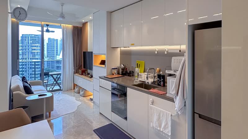 Amber Park, 18 Amber Gardens, 2 Bedrooms, 700 sqft, Condominium For Rent, by Gary Ong, 500125486 - Kitchen & Living - PropertyGuru.com.sg