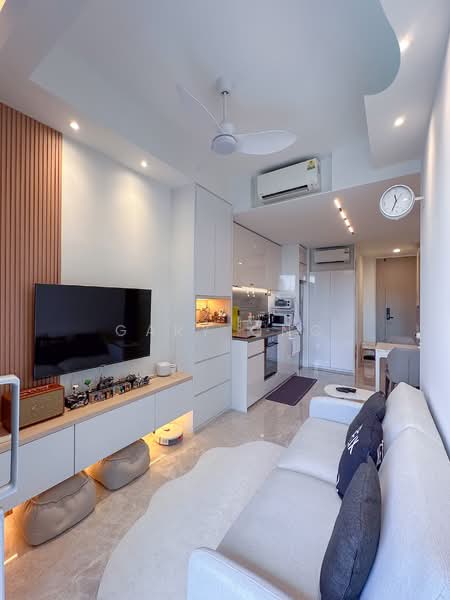 Amber Park, 18 Amber Gardens, 2 Bedrooms, 700 sqft, Condominium For Rent, by Gary Ong, 500125486 - Living Room - PropertyGuru.com.sg