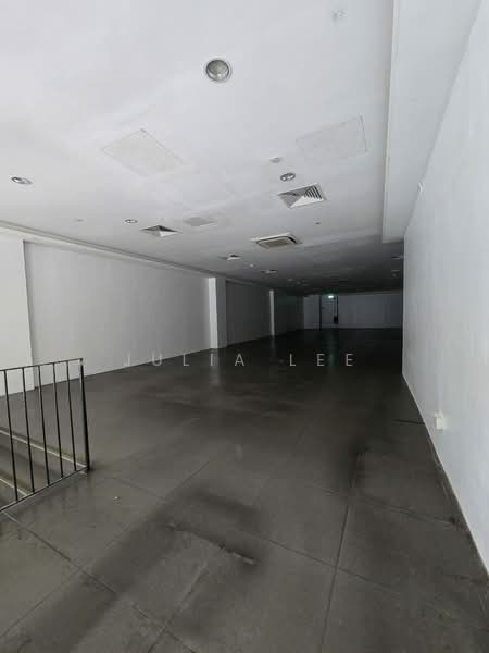Burlington Square, 175 Bencoolen Street, 2,562 sqft, Other Retail For Rent, by Julia Lee, 500125490 - Interior - CommercialGuru.com.sg