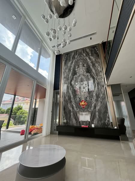 Telok Kurau road, , 7 Bedrooms, 7,550 sqft, Corner Terrace For Sale, by Feemin Liong, 500125495 - Living Room - PropertyGuru.com.sg