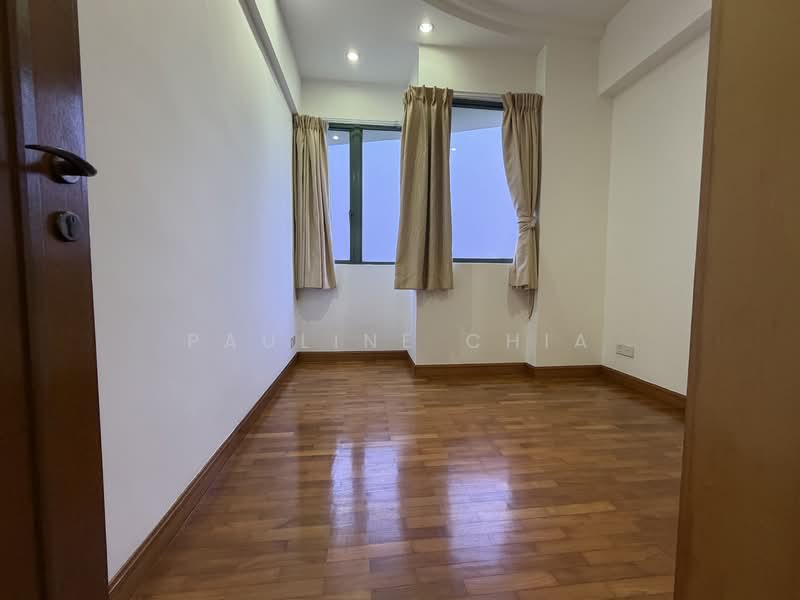 Palm Gardens, 2A Hong San Walk, 4 Bedrooms, 1,346 sqft, Condominium For Rent, by Pauline Chia, 500125498 - Interior - PropertyGuru.com.sg