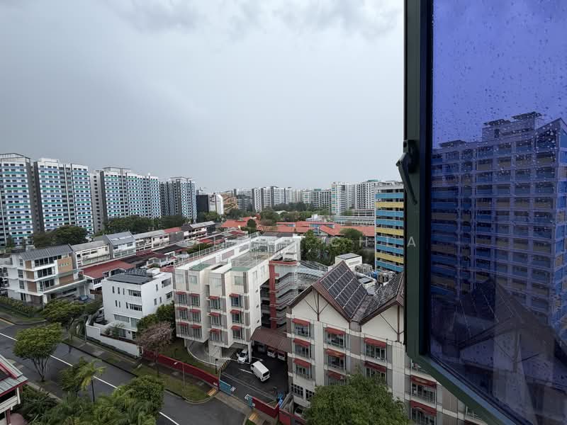 Palm Gardens, 2A Hong San Walk, 4 Bedrooms, 1,346 sqft, Condominium For Rent, by Pauline Chia, 500125498 - Exterior - PropertyGuru.com.sg