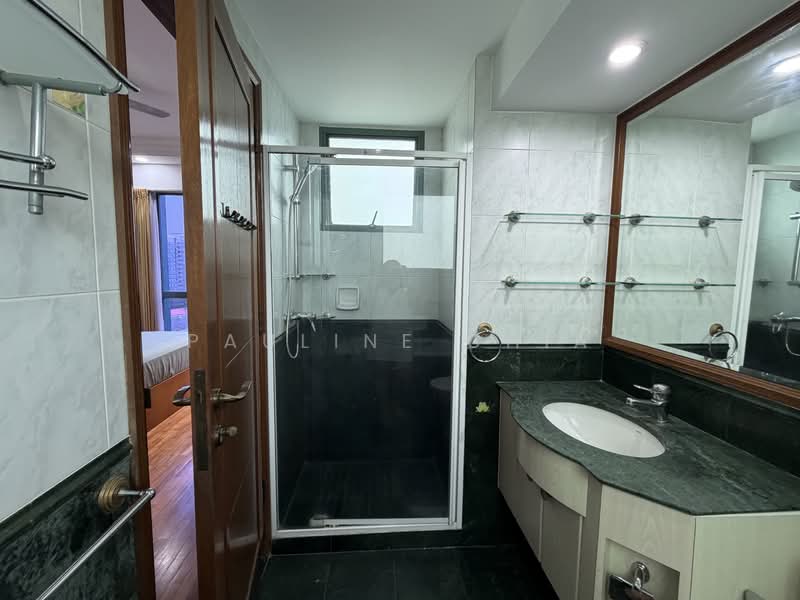 Palm Gardens, 2A Hong San Walk, 4 Bedrooms, 1,346 sqft, Condominium For Rent, by Pauline Chia, 500125498 - Bathroom - PropertyGuru.com.sg