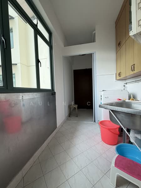 Palm Gardens, 2A Hong San Walk, 4 Bedrooms, 1,346 sqft, Condominium For Rent, by Pauline Chia, 500125498 - Kitchen - PropertyGuru.com.sg
