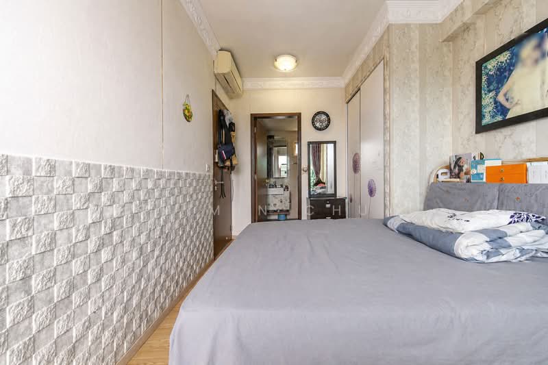 Watercolours, 33 Pasir Ris Link, 3 Bedrooms, 1,141 sqft, Executive Condominium For Sale, by Shimin Chua, 500125508 - Bedroom - PropertyGuru.com.sg