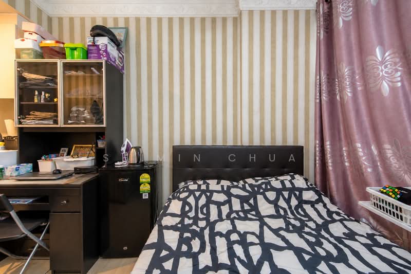 Watercolours, 33 Pasir Ris Link, 3 Bedrooms, 1,141 sqft, Executive Condominium For Sale, by Shimin Chua, 500125508 - Bedroom - PropertyGuru.com.sg