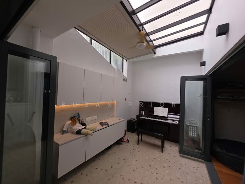 Best Kitchen Clementi Park, , 3 Bedrooms, 1,790 sqft, Condominium For Rent, by Susan Prior, 500125516 - Interior - PropertyGuru.com.sg