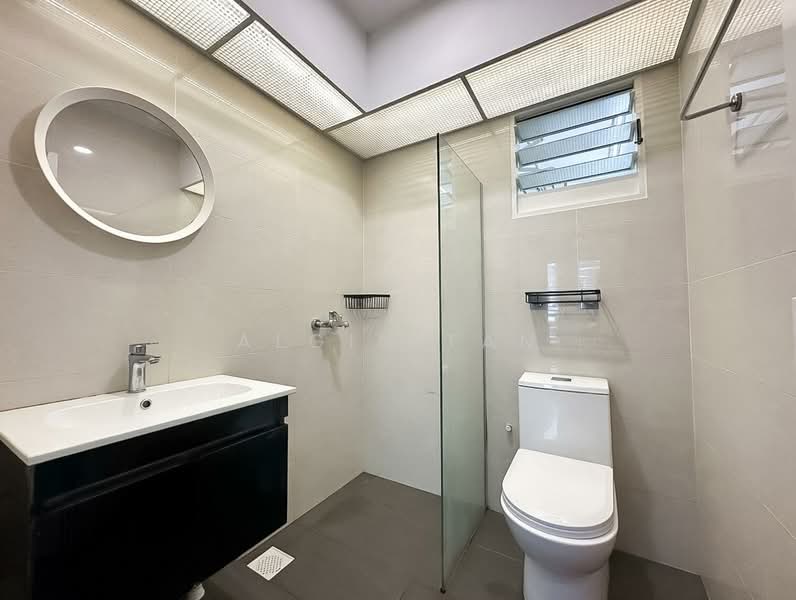 619C Punggol Drive, 619C Punggol Drive, 3 Bedrooms, 1,001 sqft, HDB Flat For Sale, by Algin Tan, 500125517 - Bathroom - PropertyGuru.com.sg