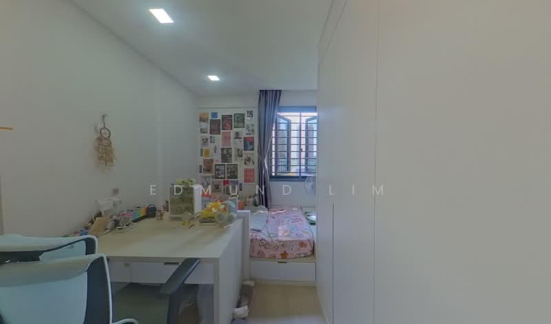 River Isles, 58 Edgedale Plains, 3 Bedrooms, 947 sqft, Condominium For Sale, by Edmund Lim, 500125519 - Bedroom - PropertyGuru.com.sg