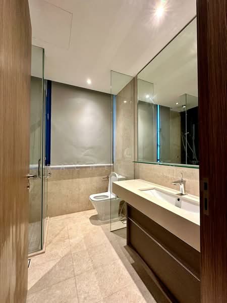 Alana, Sunrise Terrace, 4 Bedrooms, 3,122 sqft, Terraced House For Sale, by Rachel Yeo, 500125525 - Bathroom - PropertyGuru.com.sg