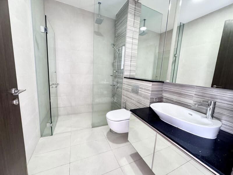 Kallang Riverside, 51 Kampong Bugis, 1 Bedroom, 517 sqft, Condominium For Rent, by Annabelle Tee, 500125526 - Bathroom - PropertyGuru.com.sg