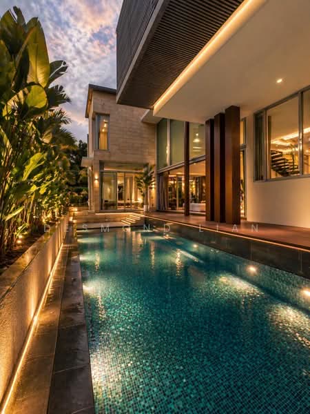 Rare Detached Beautiful Number with Basement and Pool, Trevose Crescent | Tudor Close | Kheam Hock Road | Berrima Road | Dalvey Estate | Merryn road, 6 Bedrooms, 13,000 sqft, Detached House For Sale, by Desmond Lian, 500125528 - Exterior - PropertyGuru.com.sg
